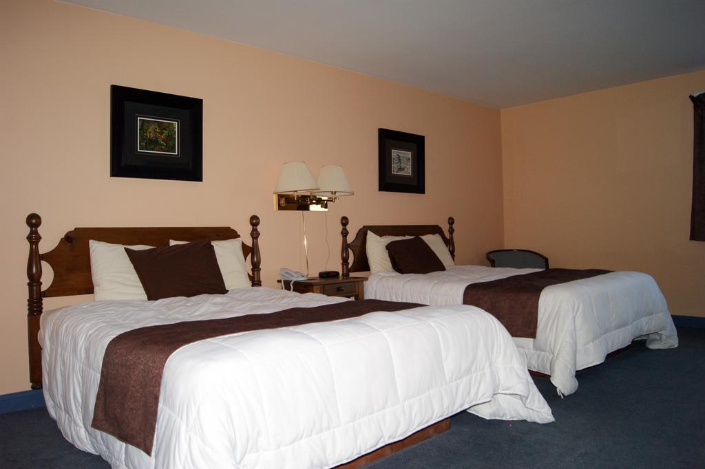 Stanley Bridge Country Resort And Conference Centre Buitenkant foto