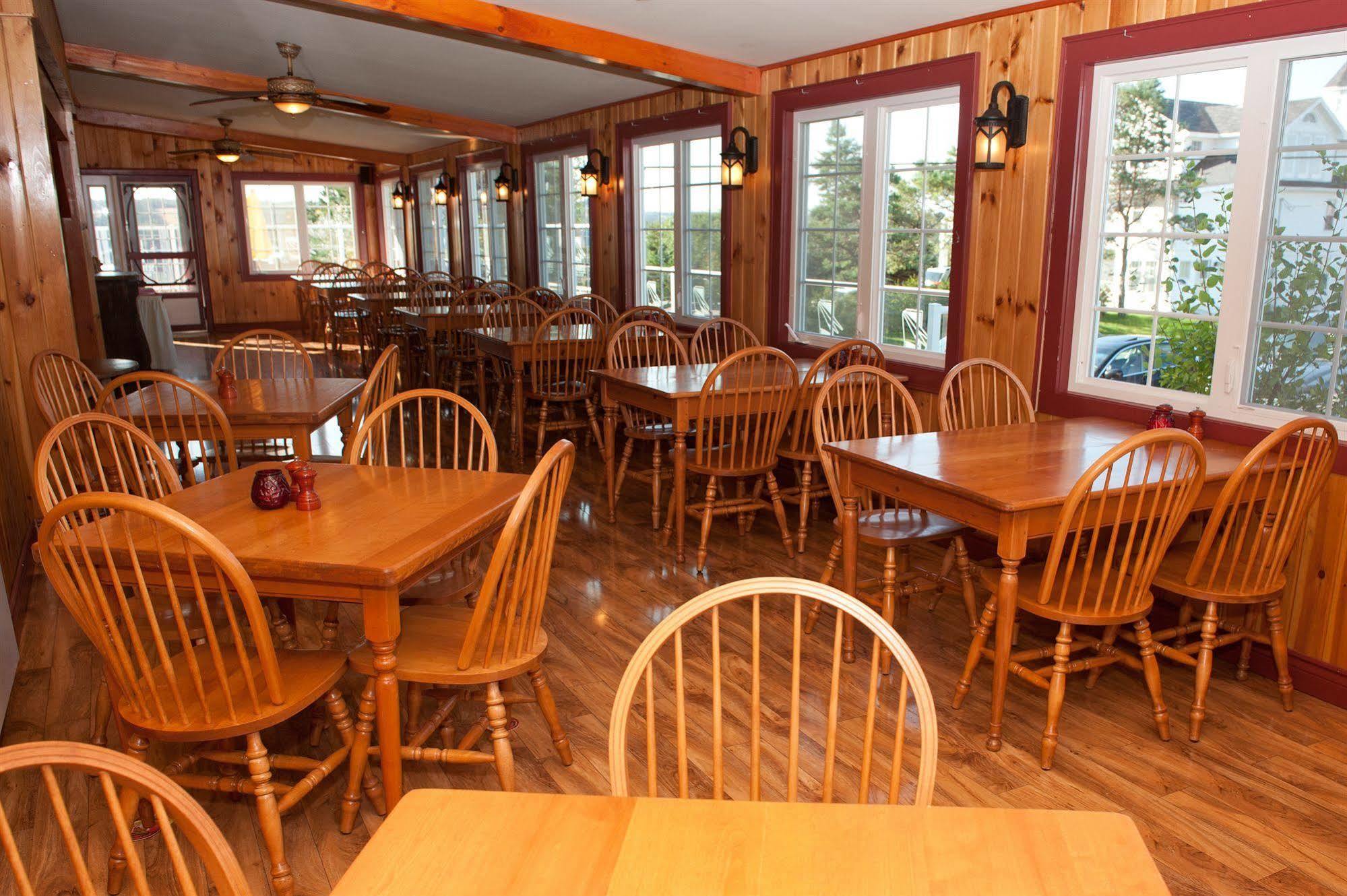 Stanley Bridge Country Resort And Conference Centre Buitenkant foto
