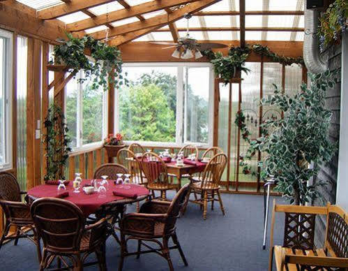Stanley Bridge Country Resort And Conference Centre Buitenkant foto